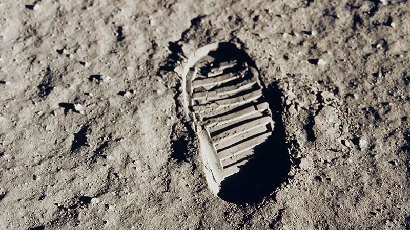 Footstep on the Moon 1